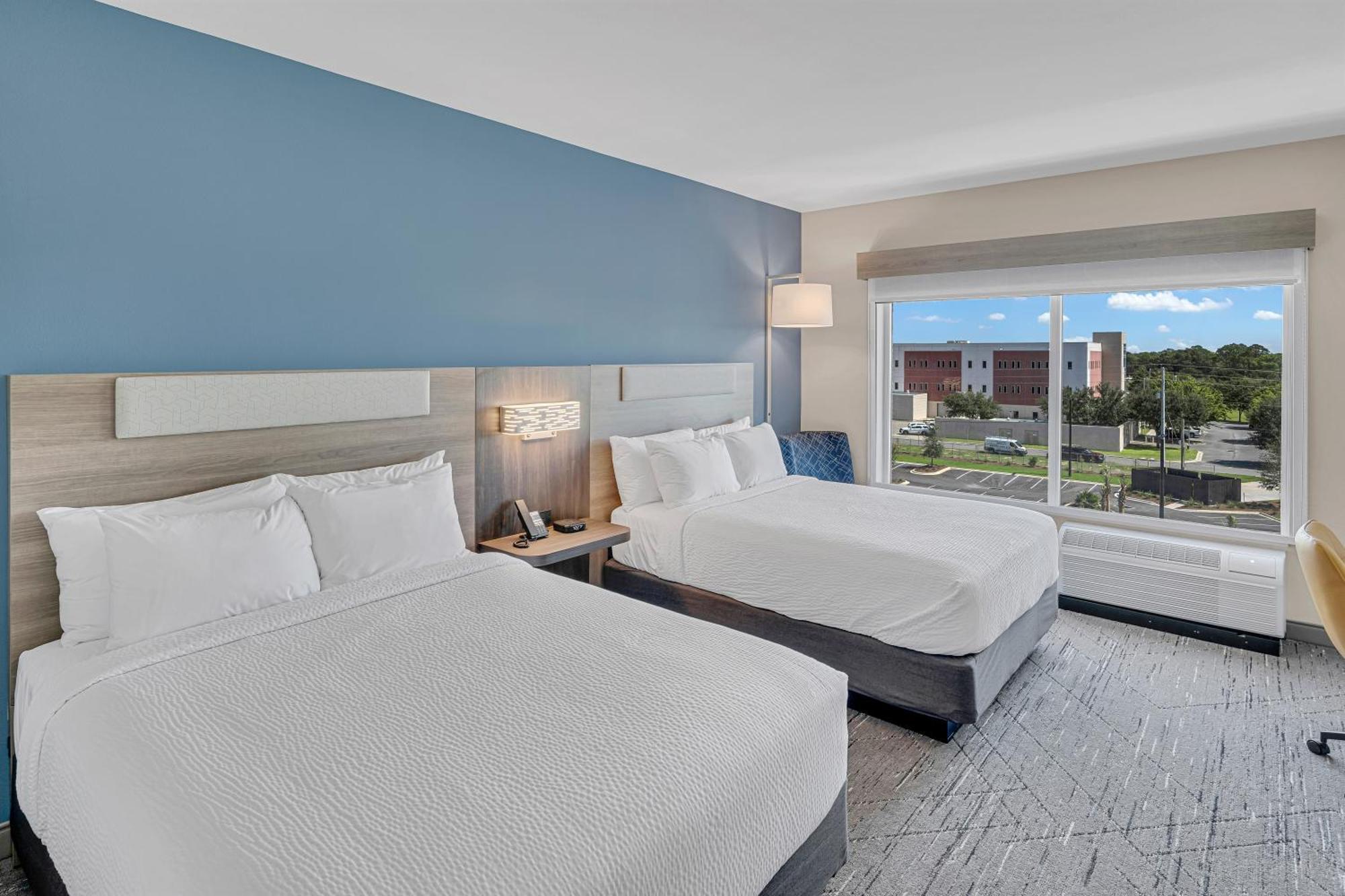 Holiday Inn Express & Suites Fort Walton Beach - Eglin Area By Ihg Exterior foto